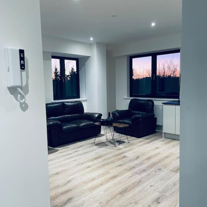 New One Bedroom Luxury Apartment In Solihull Eksteriør bilde
