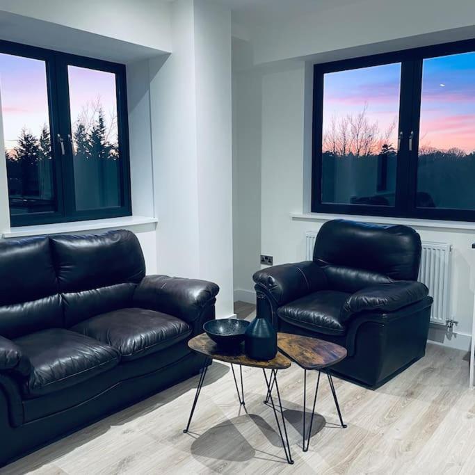 New One Bedroom Luxury Apartment In Solihull Eksteriør bilde